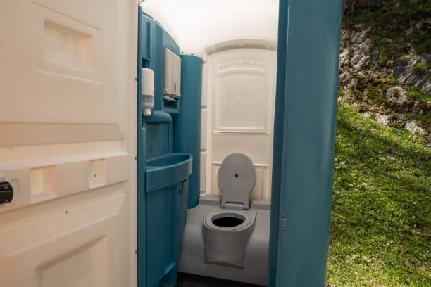 Best Portable restroom solutions  in Hilliard, FL